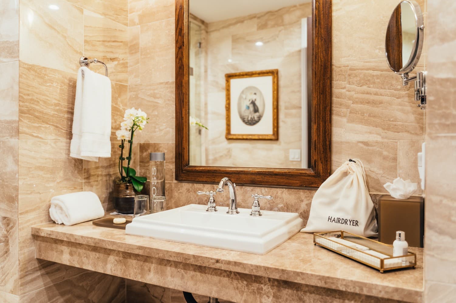Royal Suite — photograph 6 of 10