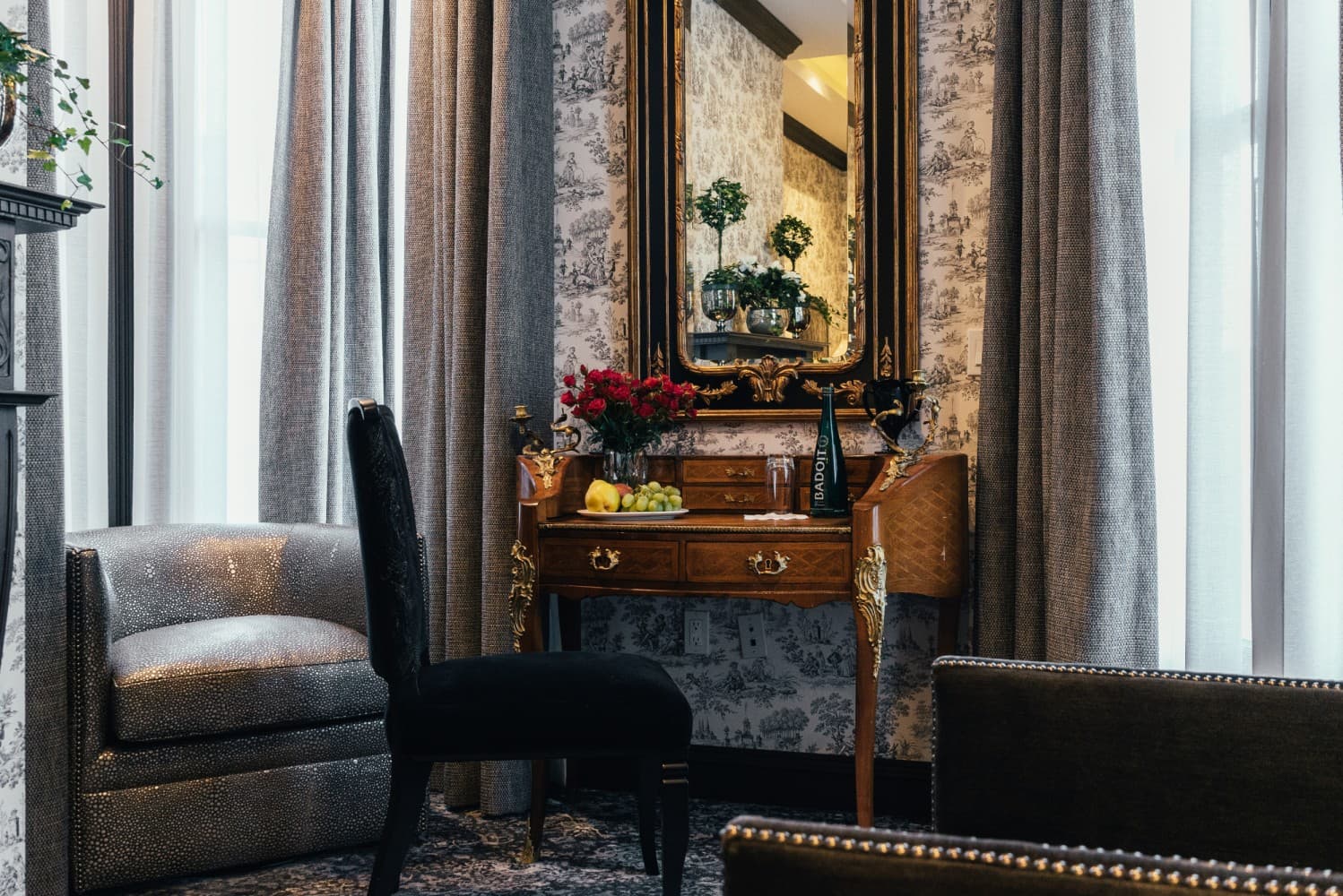 Superior Queen Room — photograph 3